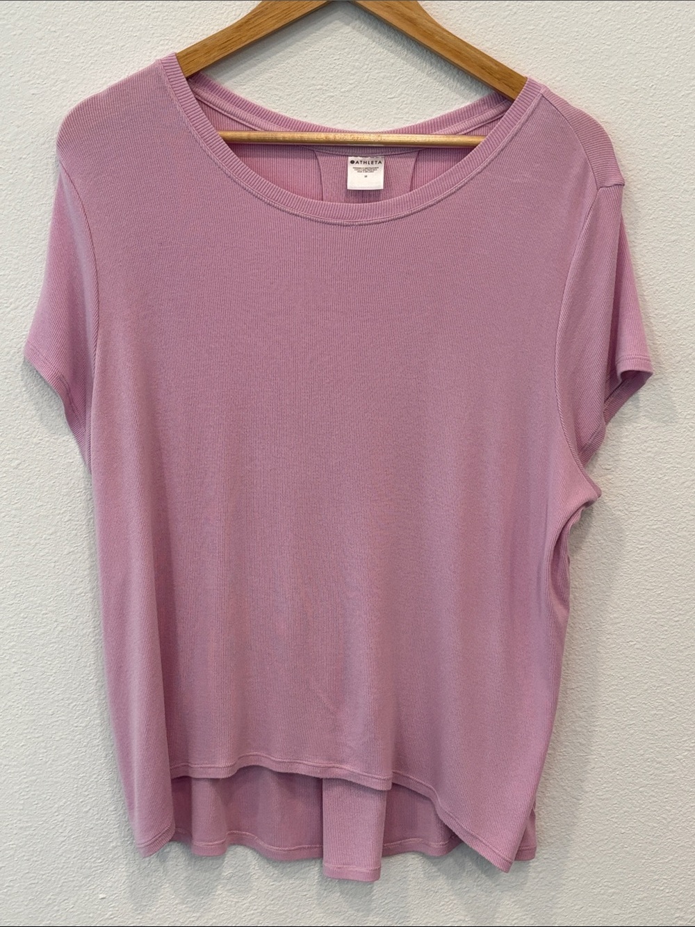 Athleta Women’s Relaxed Short Sleeve Tee in Dusty Lavender Size M